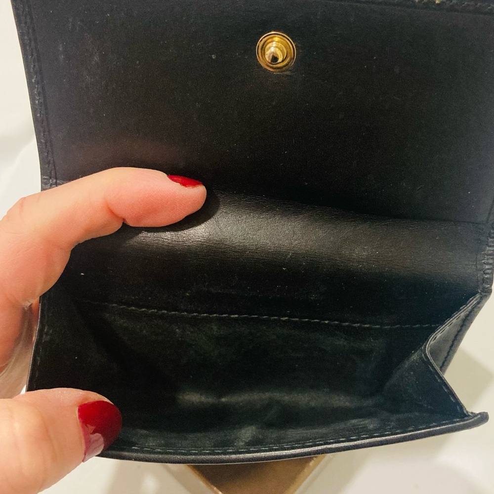 Authentic Gucci wallet - Picture 6 of 14